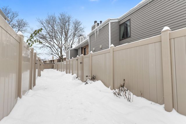 4521 Cedar Lake Road S, Saint Louis Park, MN 55416