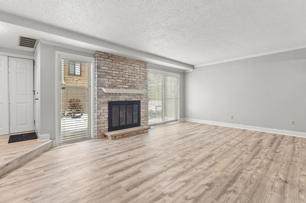 4521 Cedar Lake Road S, Saint Louis Park, MN 55416