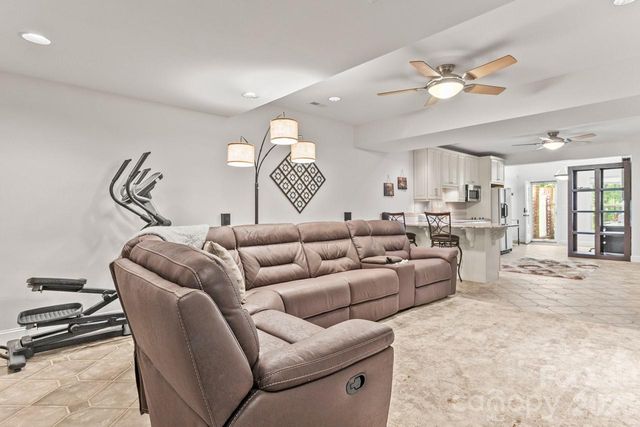 14509 Greenpoint Lane, Huntersville, NC 28078