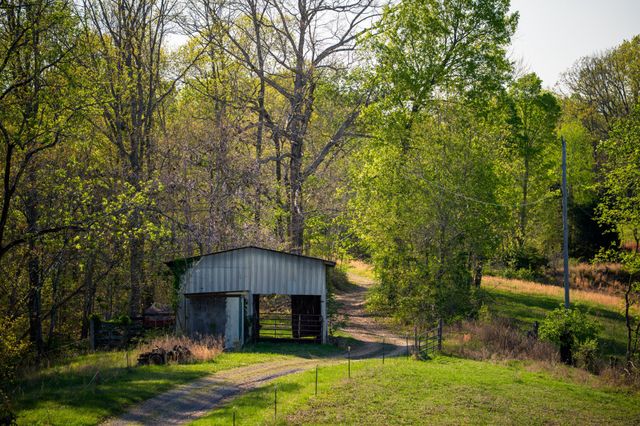 4231 Lylewood Rd, Indian Mound, TN 37079