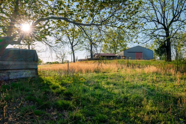 4231 Lylewood Rd, Indian Mound, TN 37079