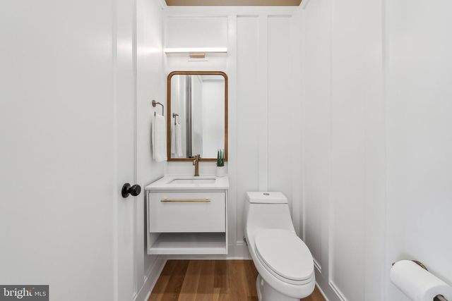 507 S ADAMS ST, Arlington, VA 22204