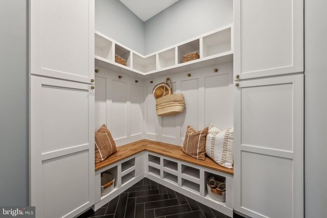 507 S ADAMS ST, Arlington, VA 22204