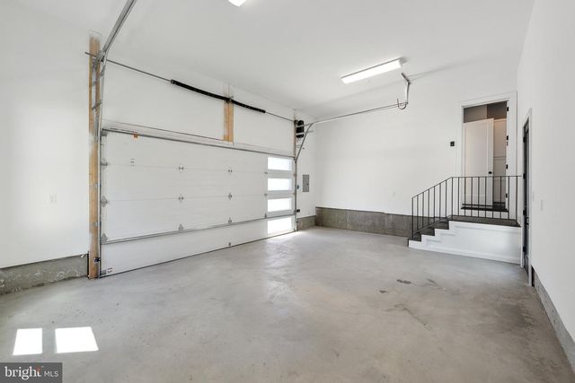 507 S ADAMS ST, Arlington, VA 22204