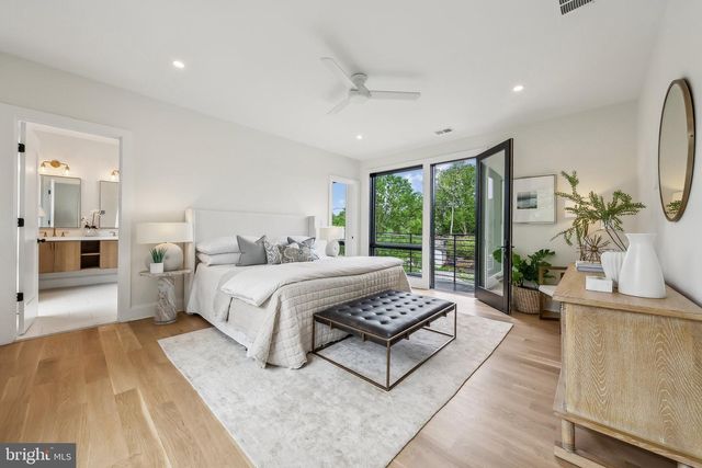 507 S ADAMS ST, Arlington, VA 22204