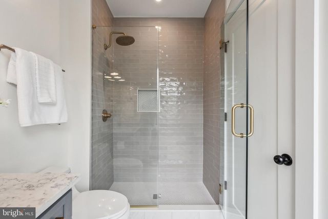 507 S ADAMS ST, Arlington, VA 22204