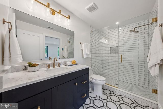 507 S ADAMS ST, Arlington, VA 22204