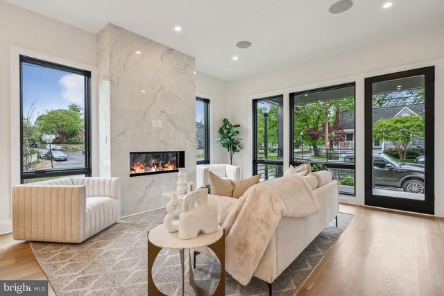 507 S ADAMS ST, Arlington, VA 22204