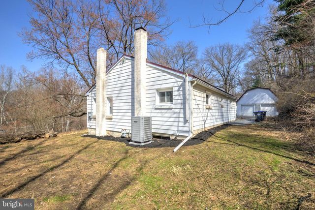 1629 GOOSETOWN RD, Coatesville, PA 19320