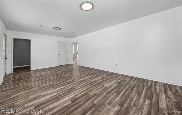 13849 Leonard Avenue, Warren, MI 48089