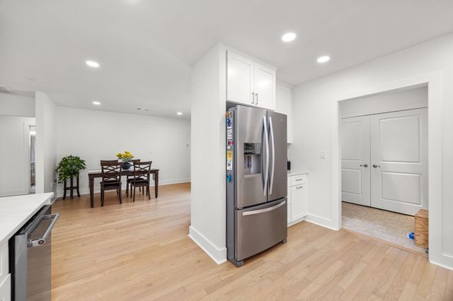 945 Dorothy Street, Houston, TX 77008