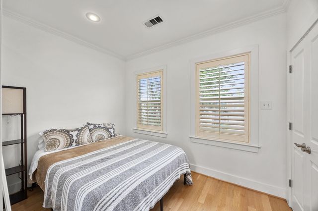 945 Dorothy Street, Houston, TX 77008