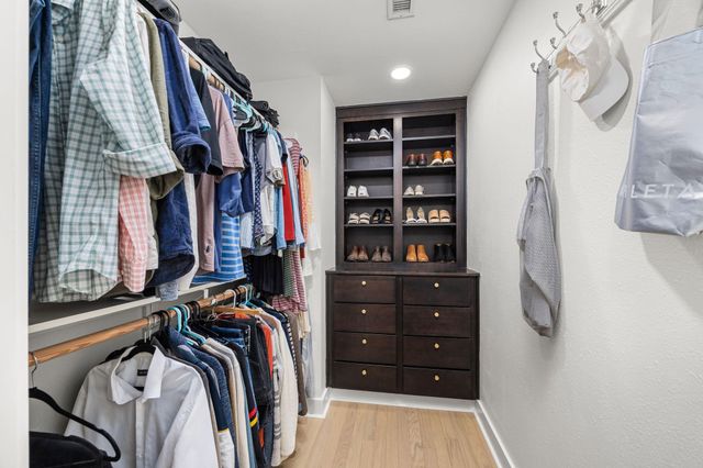 945 Dorothy Street, Houston, TX 77008