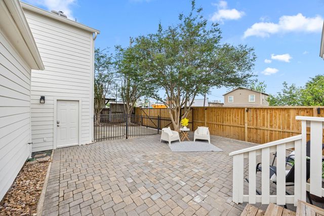 945 Dorothy Street, Houston, TX 77008
