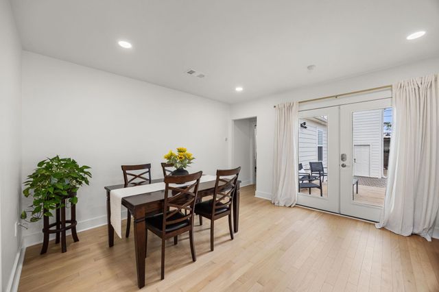 945 Dorothy Street, Houston, TX 77008