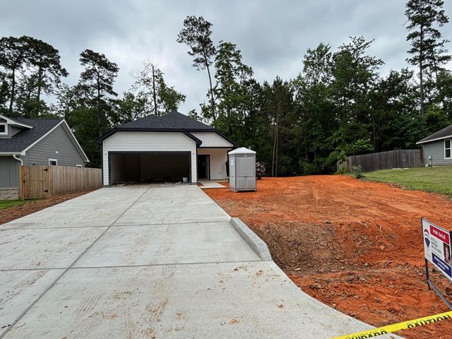 114 Indian Creek Street, Willis, TX 77378