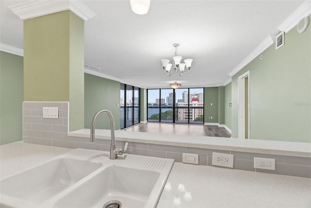 2413 BAYSHORE BOULEVARD 1004, Tampa, FL 33629