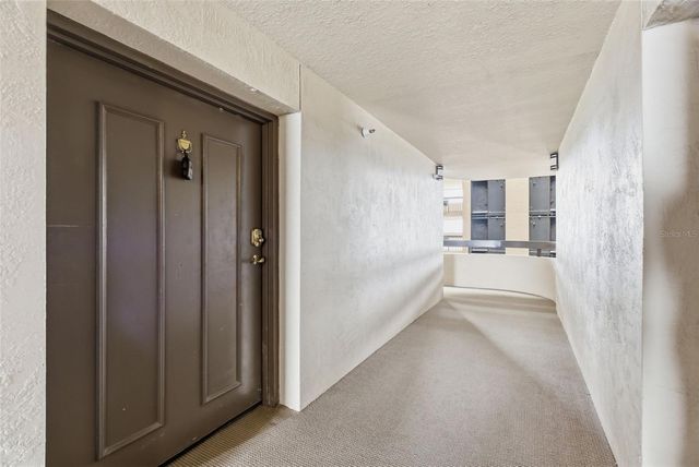 2413 BAYSHORE BOULEVARD 1004, Tampa, FL 33629