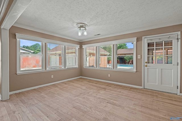 2304 Duncansby Drive SW, Decatur, AL 35603