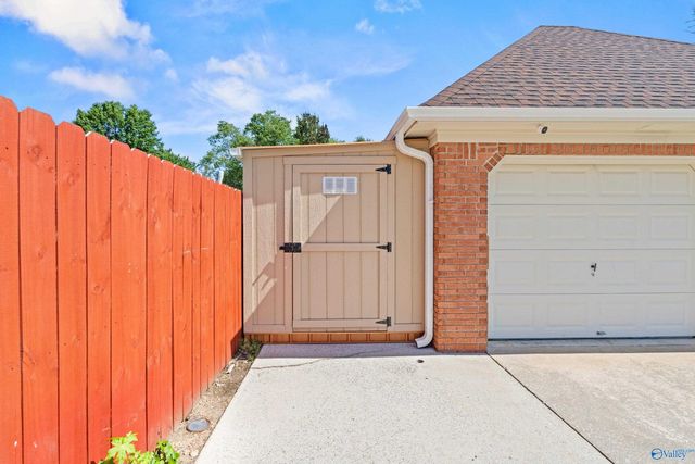 2304 Duncansby Drive SW, Decatur, AL 35603