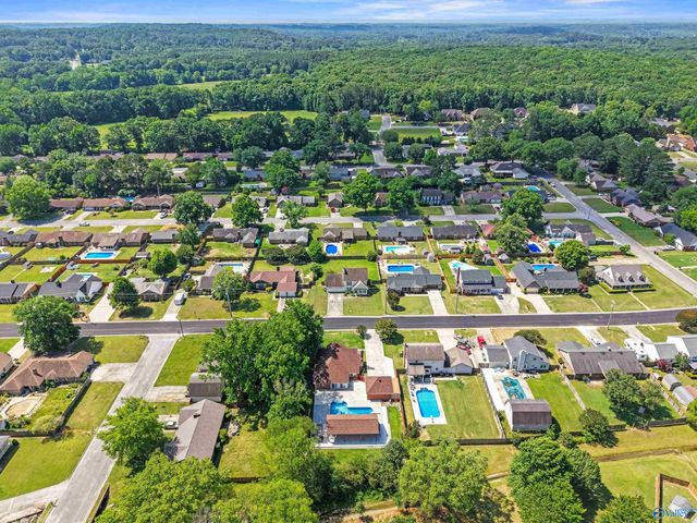 2304 Duncansby Drive SW, Decatur, AL 35603