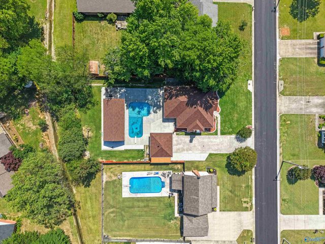 2304 Duncansby Drive SW, Decatur, AL 35603