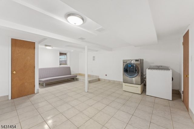147 Clinton Ave, Clifton City, NJ 07011