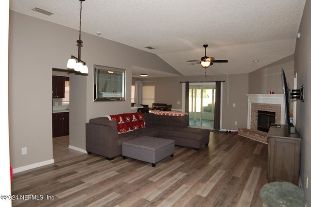 3256 FOX SQUIRREL Drive, Orange Park, FL 32073