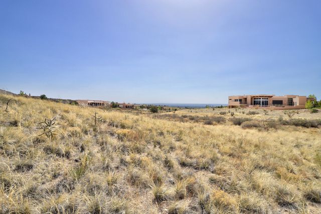 13600 Barranca Vista Court NE, Albuquerque, NM 87111