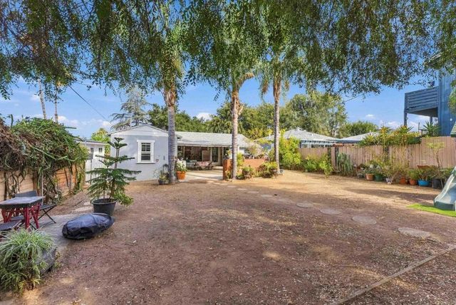 727 E 2nd Ave, Escondido, CA 92025