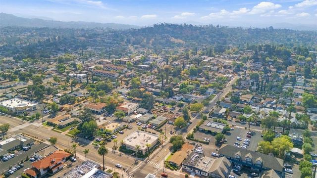 727 E 2nd Ave, Escondido, CA 92025