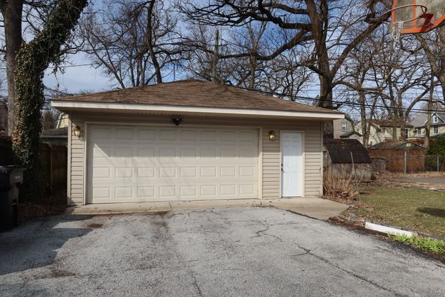 9766 S Prospect Avenue, Chicago, IL 60643