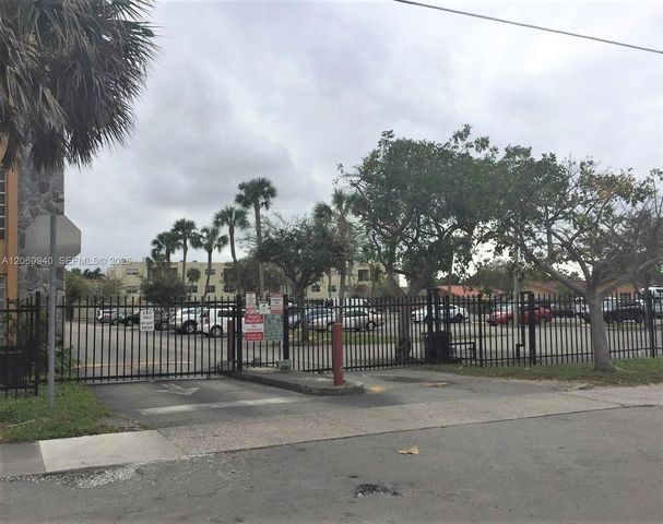 1230 W 54th Street 226A, Hialeah, FL 33012
