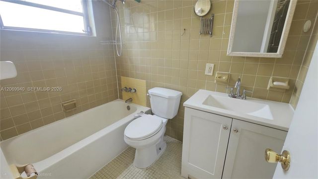 1230 W 54th Street 226A, Hialeah, FL 33012