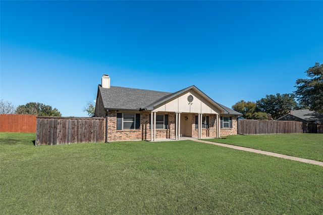 921 Granite Lane, Desoto, TX 75115