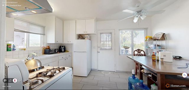 7410 Vineland Avenue, Sun Valley, CA 91352