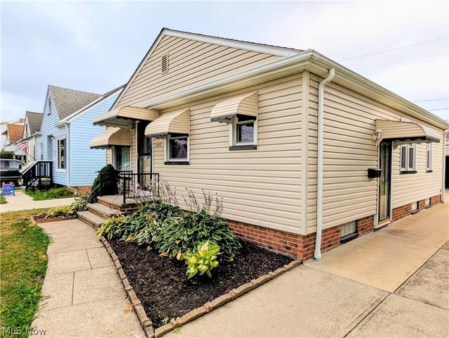 3207 Wellington Avenue, Parma, OH 44134