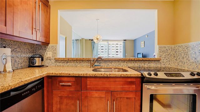 401 Ocean Drive 722, Miami Beach, FL 33139