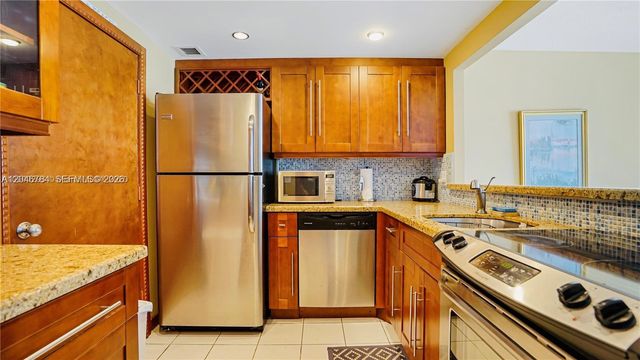 401 Ocean Drive 722, Miami Beach, FL 33139