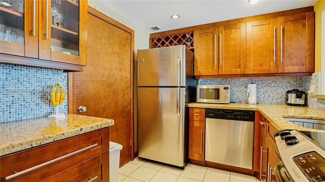 401 Ocean Drive 722, Miami Beach, FL 33139