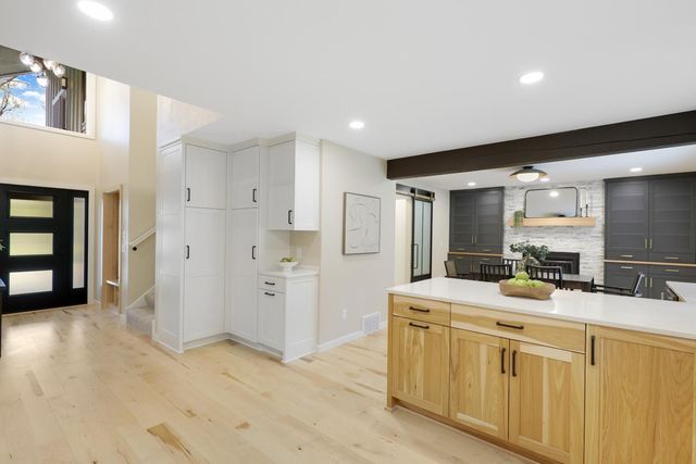 6145 Apple Road, Shorewood, MN 55331