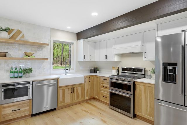 6145 Apple Road, Shorewood, MN 55331