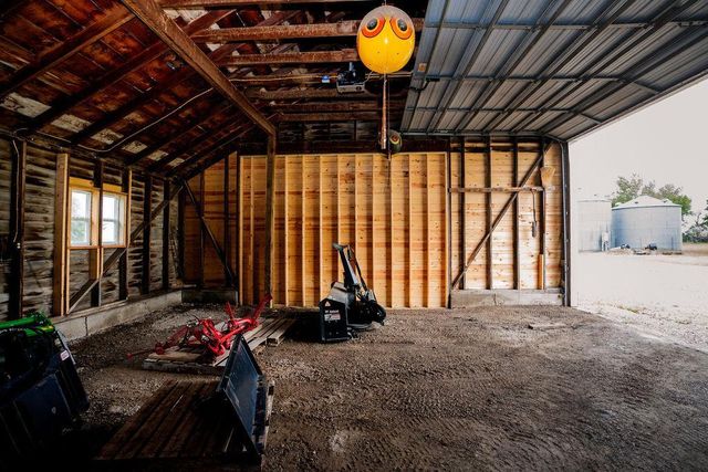 3853 91st Avenue SE, Jamestown, ND 58401