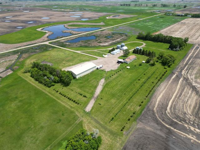 3853 91st Avenue SE, Jamestown, ND 58401