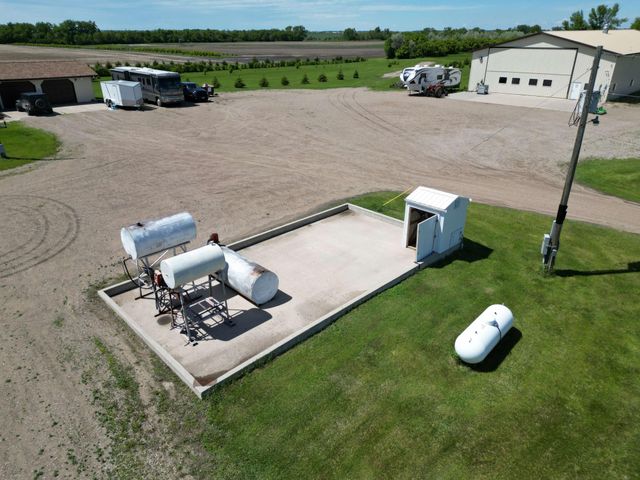 3853 91st Avenue SE, Jamestown, ND 58401