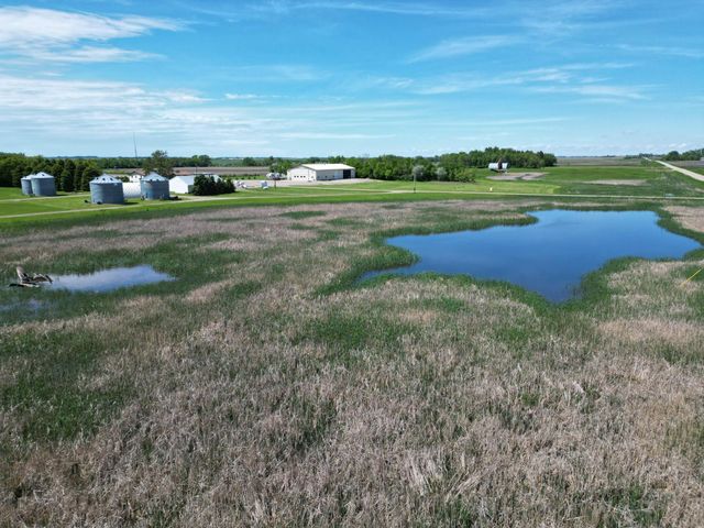3853 91st Avenue SE, Jamestown, ND 58401