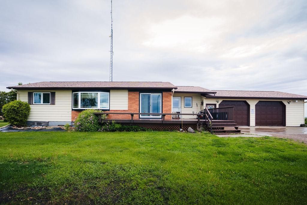 3853 91st Avenue SE, Jamestown, ND 58401