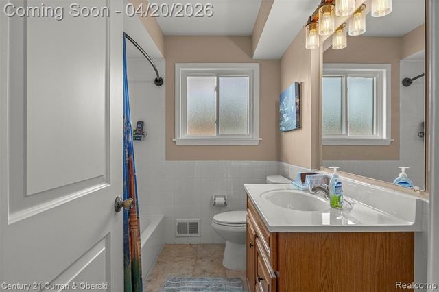 26388 Ann Arbor Trail, Dearborn Heights, MI 48127