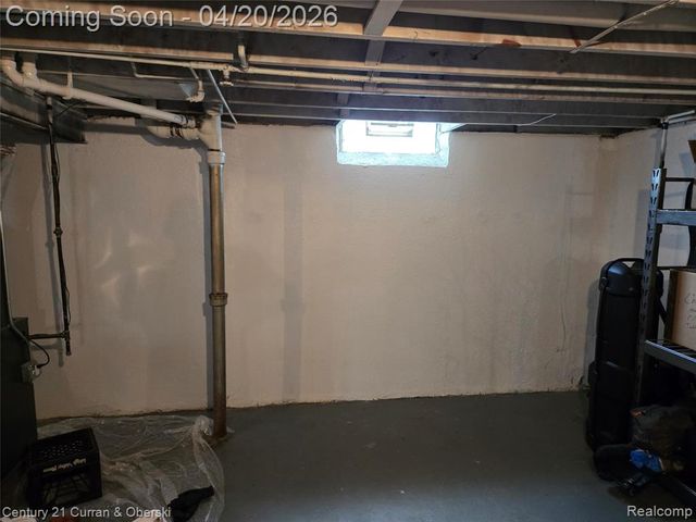 26388 Ann Arbor Trail, Dearborn Heights, MI 48127