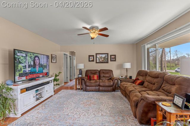 26388 Ann Arbor Trail, Dearborn Heights, MI 48127